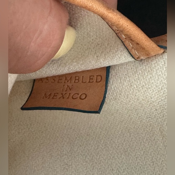 Vintage Dooney and Bourke Orange Wristlet Y2K - Picture 5 of 9